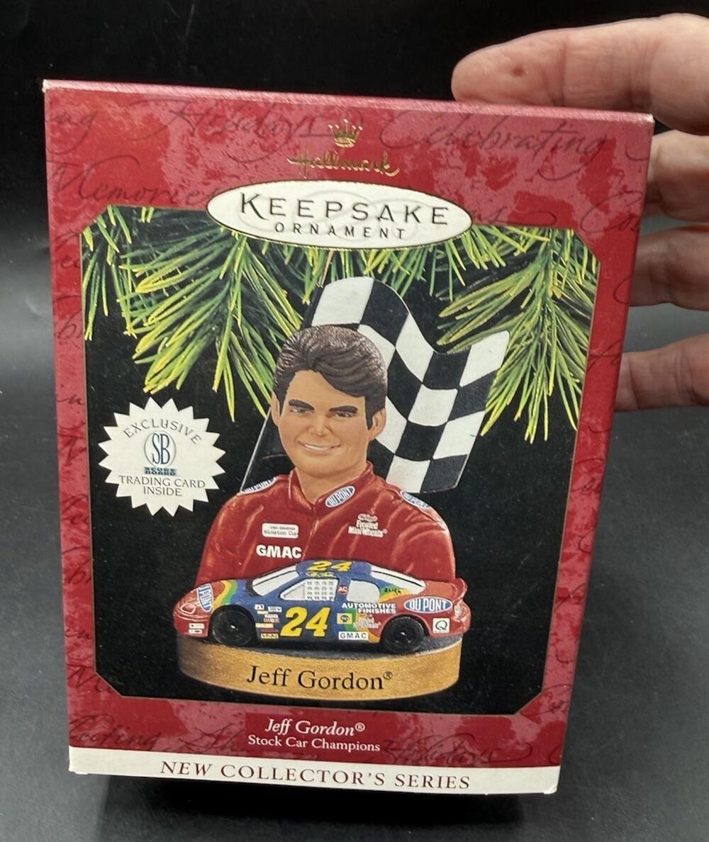Jeff Gordon 1997 Hallmark Christmas Ornament Handcrafted w Trading Card -31D